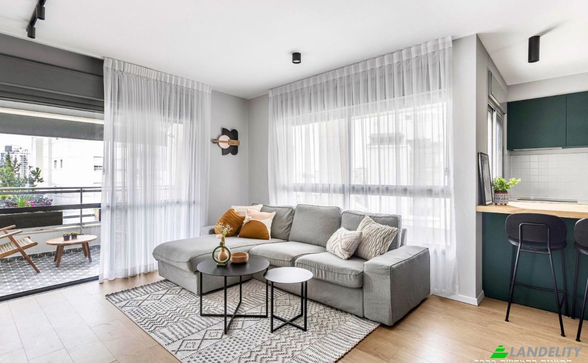 Apartment for Sale Dizengoff St 82, Tel Aviv-Yafo, Ezor Tel Aviv, Tel Aviv District, Israel. Photo 2
