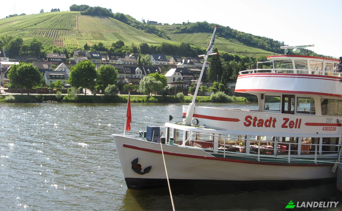 Investing/Development for Sale Am Romerbad 2, 56856 Zell Mosel, Zell, Cochem-Zell, Rhineland-Palatinate, Germany. Photo 11