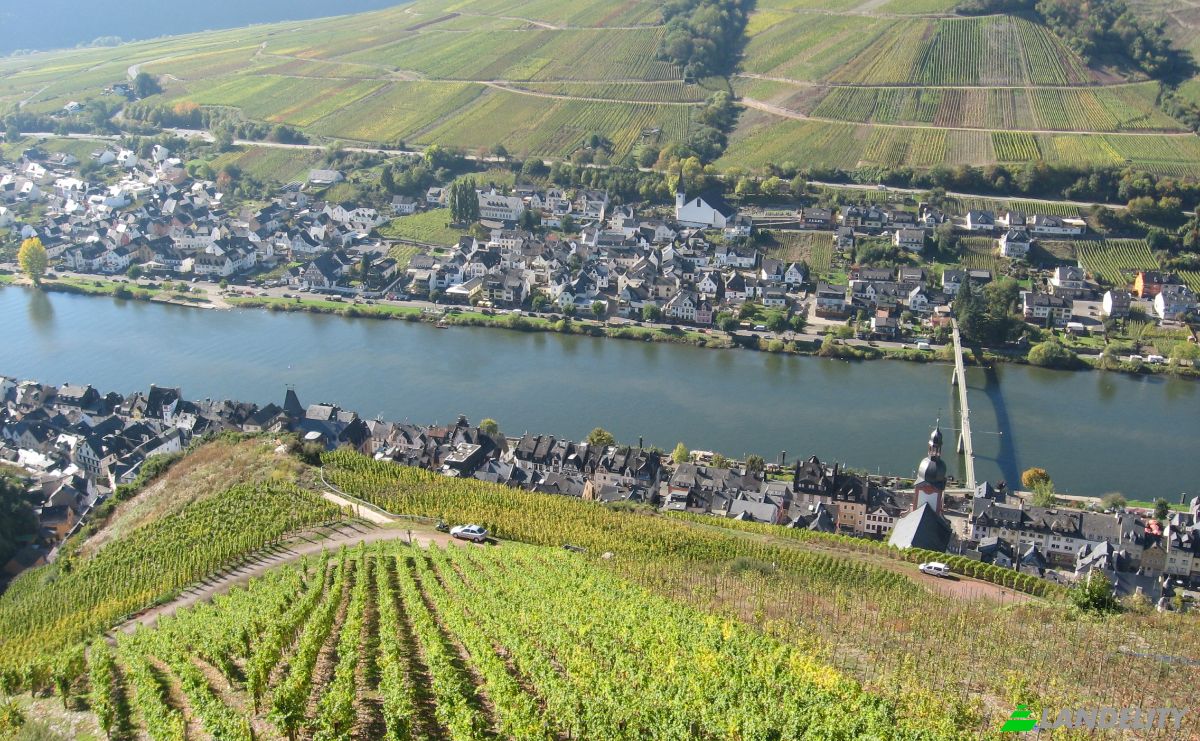 Investing/Development for Sale Am Romerbad 2, 56856 Zell Mosel, Zell, Cochem-Zell, Rhineland-Palatinate, Germany. Photo 16