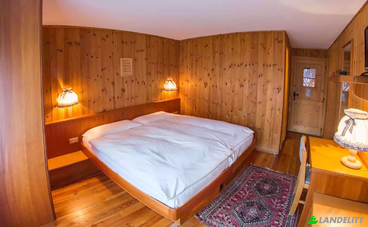 Hotel for Sale Via Greschmatto Weg, 11025 Gressoney-Saint-Jean AO, Gressoney-Saint-Jean, Aosta Valley, Italy. Photo 10