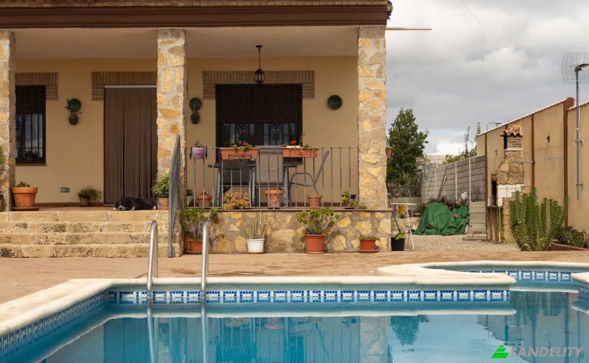 Appartement Te koop P las Montalbas, Baeza, Jaen, Andalusia, Spain. Foto 2