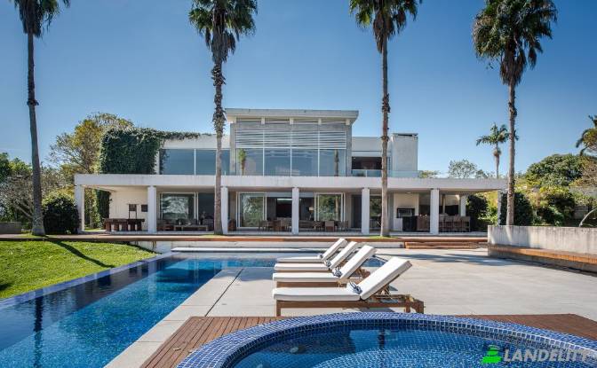 Single Family Home for Sale - Baronesa, Brazil
