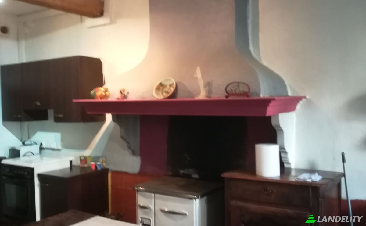 Townhouse for Sale 6 Pl Carnot, 66720 Tautavel, Tautavel, Pyrenees-Orientales, Occitanie, France. Photo 3
