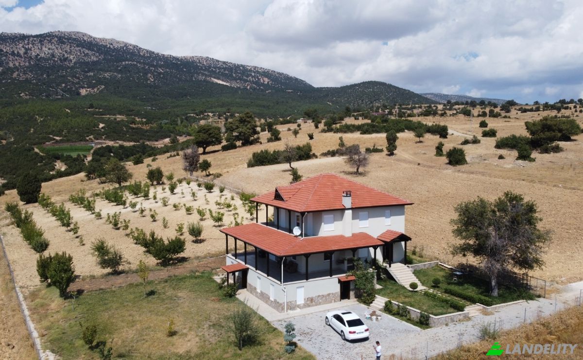 Single Family Home for Rent Gumuslu, Korkuteli, Antalya, Turkiye, Isimsiz Yol, 07800 Korkuteli Antalya. Photo 1