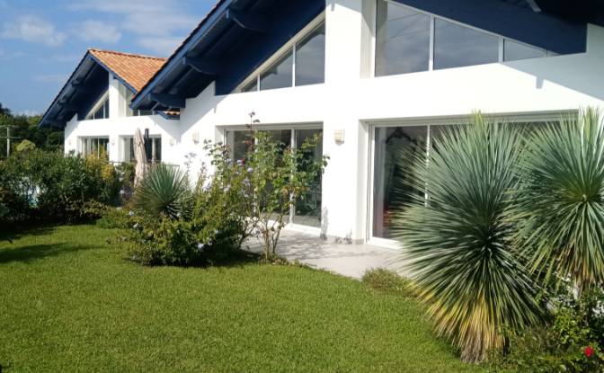 Townhouse for Sale 3500 Rte de Ciboure A Olhette. Photo#2