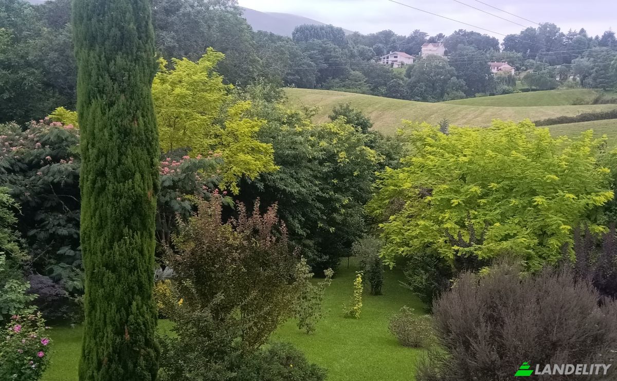 Townhouse for Sale 3500 Rte de Ciboure A Olhette, 64122 Urrugne, Urrugne, Pyrenees-Atlantiques, Nouvelle-Aquitaine, France. Photo 7