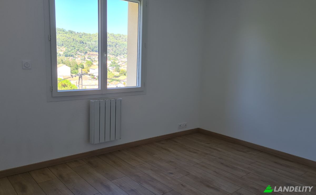 Single Family Home for Sale 3 Chem Joseph Lapierre, 07400 Le Teil, Le Teil, Ardeche, Auvergne-Rhone-Alpes, France. Photo 7