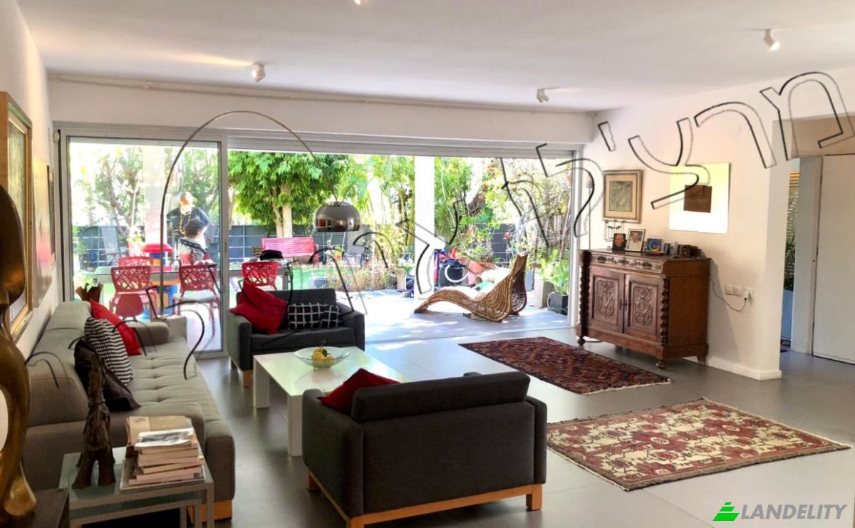 Single Family Home for Sale Yisrael Ashkenazi St 54, Tel Aviv-Yafo, Mishmar HaYarden Haruge Malkhut, Tel Aviv District, Israel. Photo 1