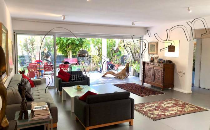 Single Family Home for Sale - Tel Aviv-Yafo, Israel