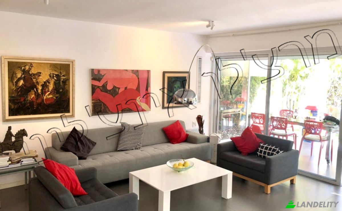 Single Family Home for Sale Yisrael Ashkenazi St 54, Tel Aviv-Yafo, Mishmar HaYarden Haruge Malkhut, Tel Aviv District, Israel. Photo 4