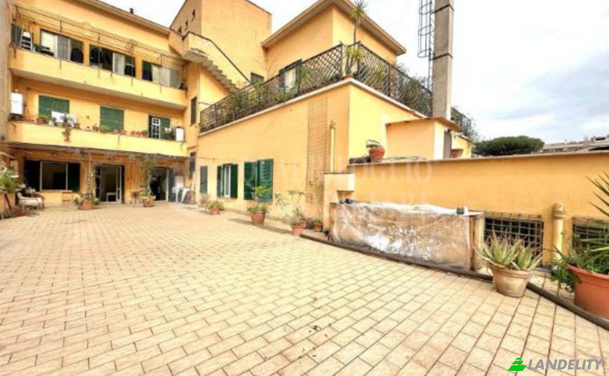 Appartamento in vendita Via Assisi, 00181 Roma RM, Roma, Città metropolitana di Roma Capitale, Lazio, Italia. Foto 1