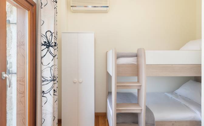 Bed and Breakfast for Sale EparOd Keramoutsiou. Photo#13 Bed and Breakfast for Sale EparOd Keramoutsiou. Photo#13