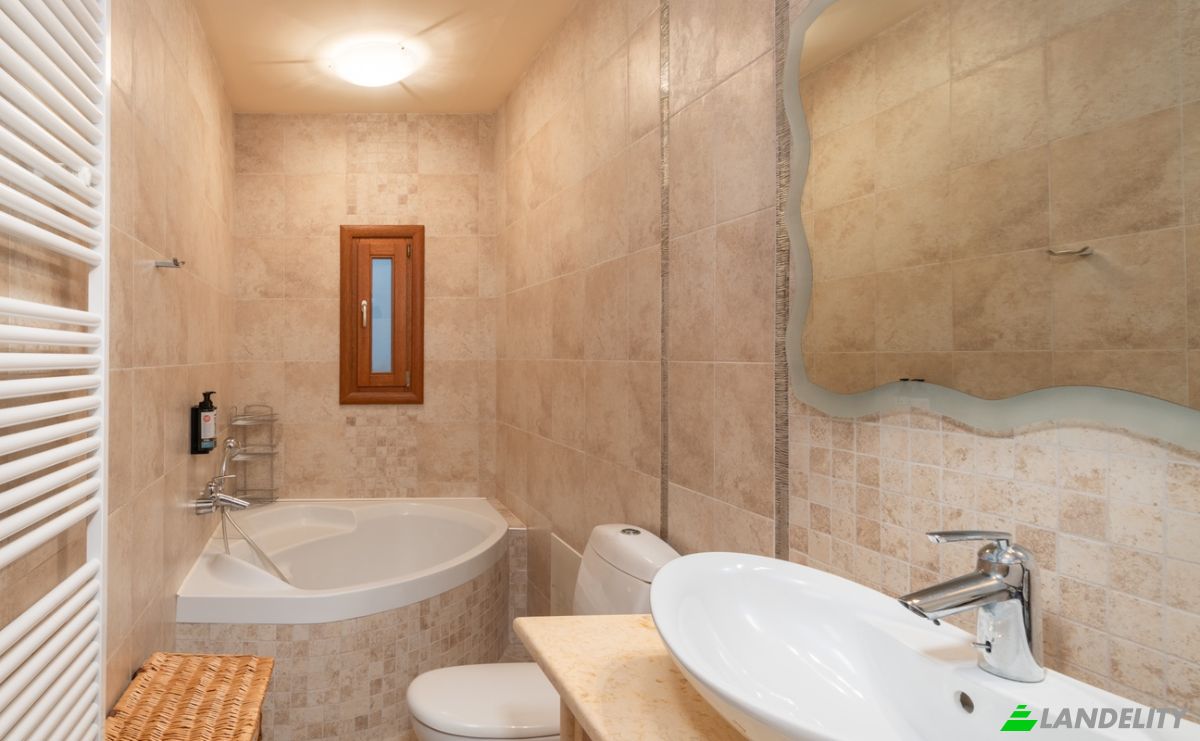 Bed and Breakfast for Sale EparOd Keramoutsiou, Korfon 45, Keramoutsi 715 00, Keramoutsi, Crete, Decentralized Administration of Crete, Greece. Photo 15