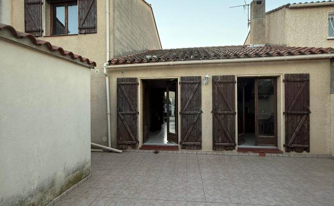 Townhouse for Sale 12 Rue du Vallespir. Photo#1 Townhouse for Sale 12 Rue du Vallespir. Photo#1
