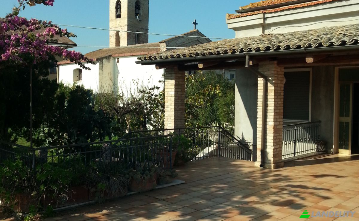 Single Family Home for Sale Via Torremontanara, 2381, 66010 Torremontanara CH, Torremontanara, Province of Chieti, Abruzzo, Italy. Photo 3