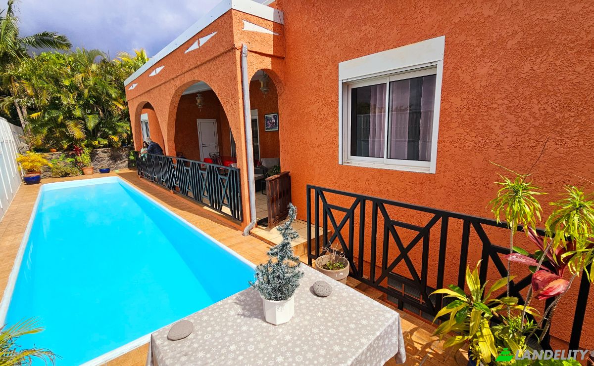 Villa for Sale 20 Rue Longuet, Saint-Paul 97422, Saint-Paul, Canton of Saint-Paul-3, Reunion. Photo 1