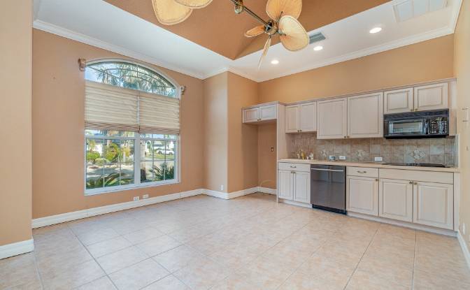 Single Family Home for Sale 3324 Antigua Dr. Photo#3