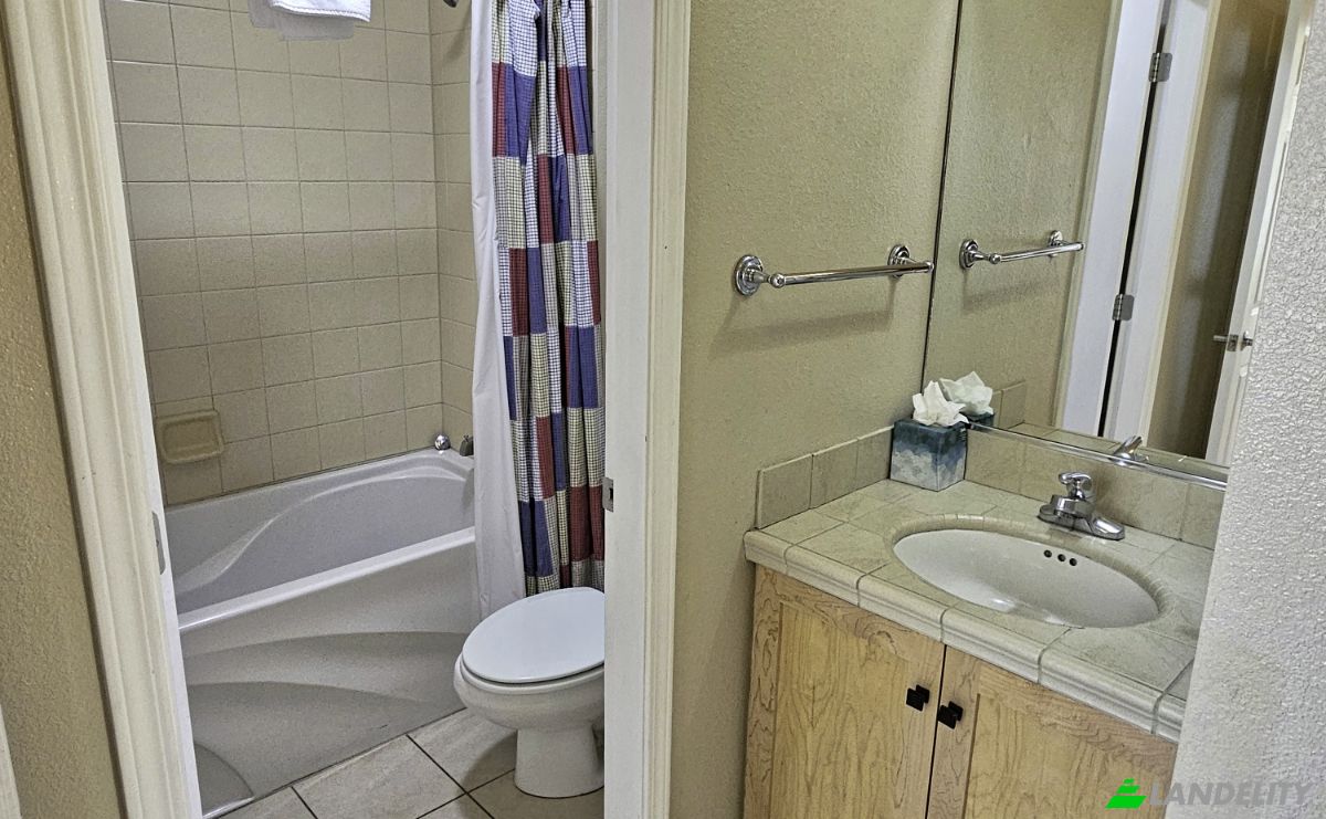 Townhouse for Sale 1500 Lodestar Dr, Mammoth Lakes, Mono County, California, United States, CA 93546, USA. Photo 12