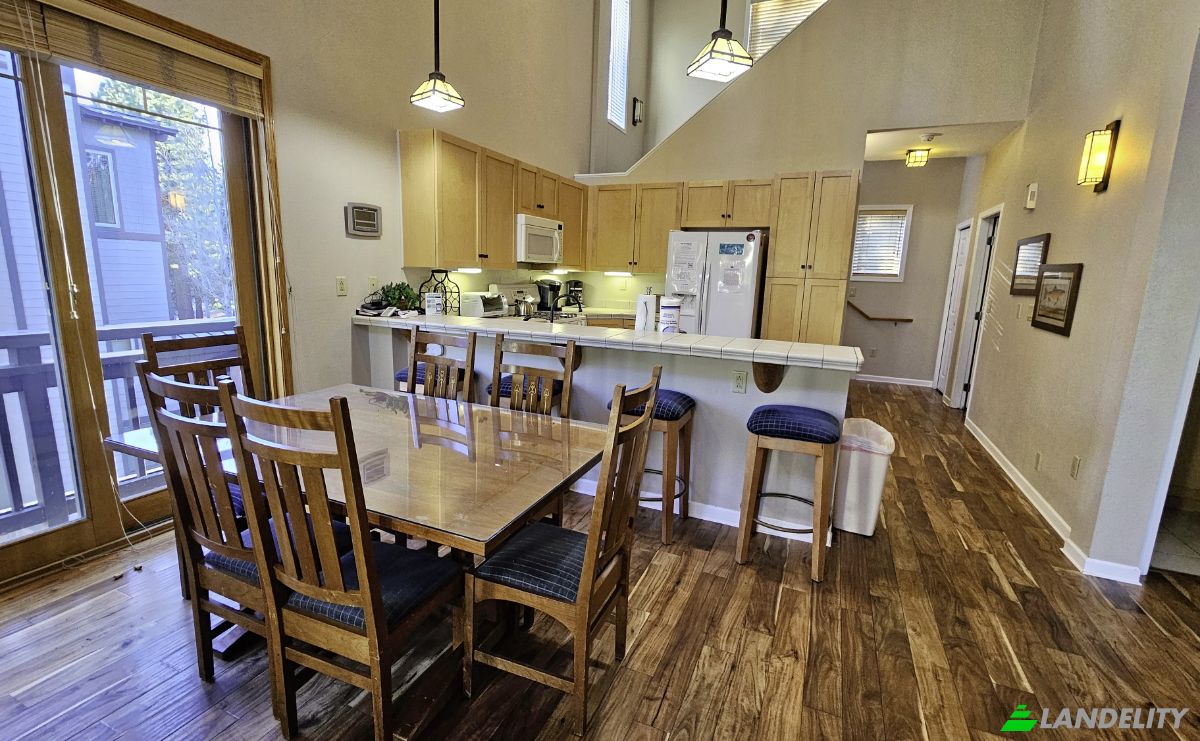 Townhouse for Sale 1500 Lodestar Dr, Mammoth Lakes, Mono County, California, United States, CA 93546, USA. Photo 8