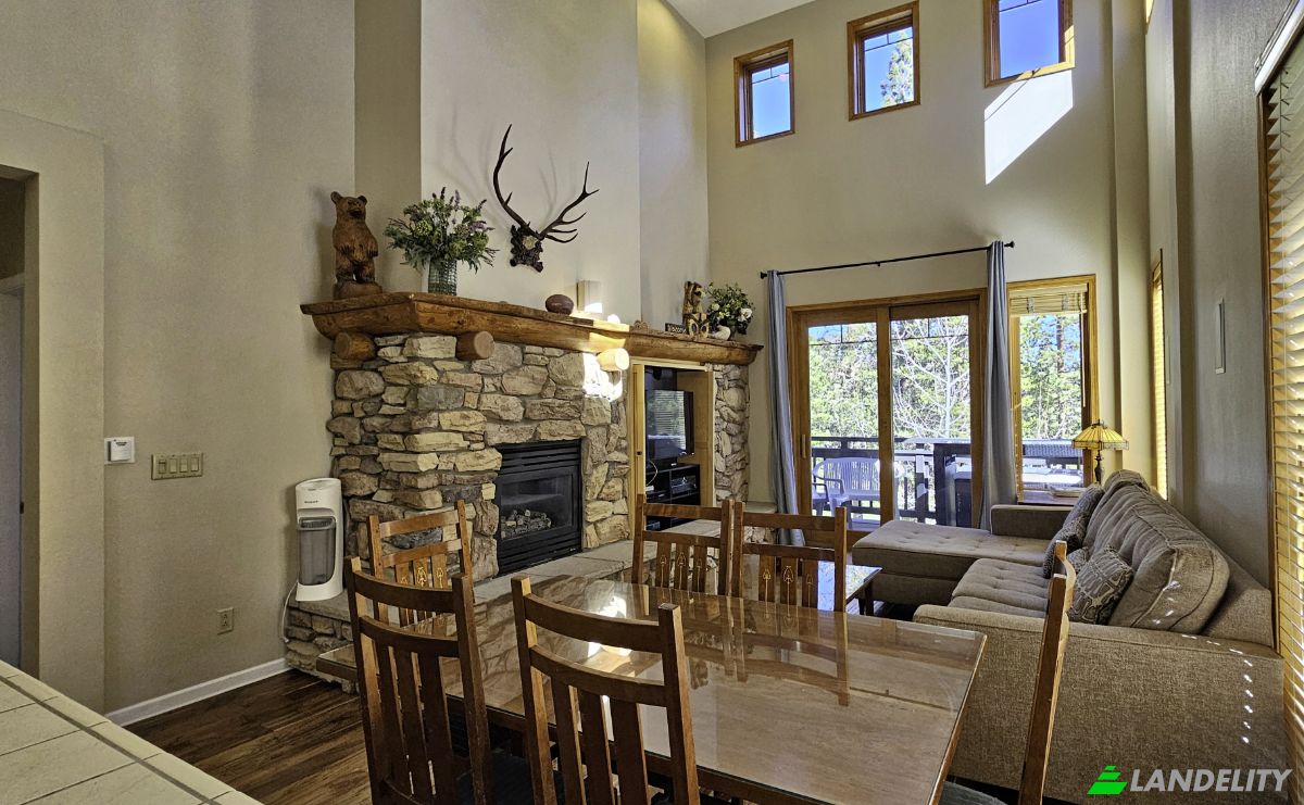 Townhouse for Sale 1500 Lodestar Dr, Mammoth Lakes, Mono County, California, United States, CA 93546, USA. Photo 9