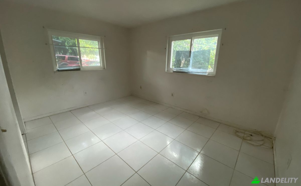 Triplex for Sale 1405 Kirk Rd, West Palm Beach, FL 33406, USA, Glen Ridge, Palm Beach County, Florida, United States. Photo 4