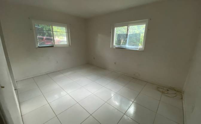 Triplex for Sale 1405 Kirk Rd, West Palm Beach. Photo#4 Triplex for Sale 1405 Kirk Rd, West Palm Beach. Photo#4
