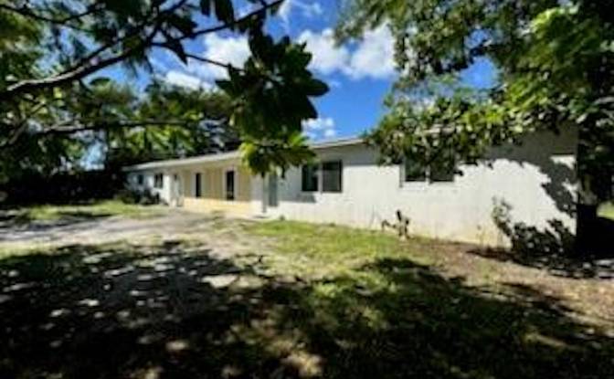 Triplex for Sale 1405 Kirk Rd, West Palm Beach. Photo#2 Triplex for Sale 1405 Kirk Rd, West Palm Beach. Photo#2