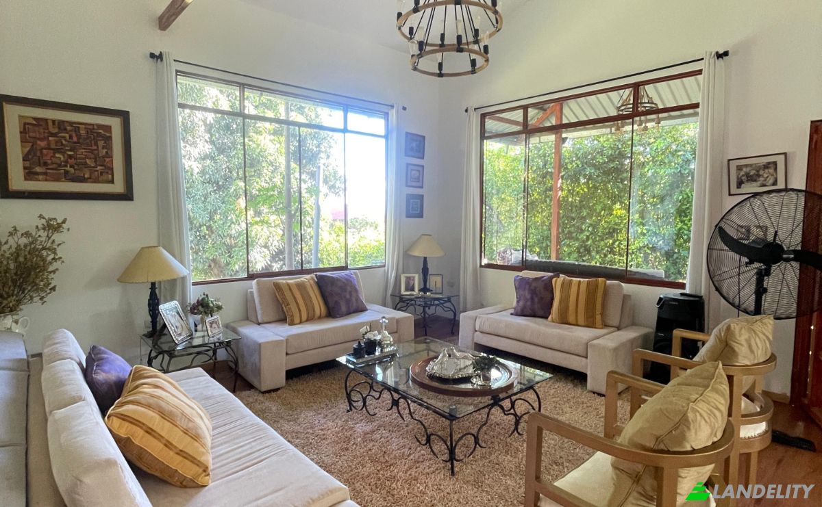 Single Family Home for Sale Jr Los Girasoles, Tarapoto 22200, Tarapoto, San Martin, Peru. Photo 2