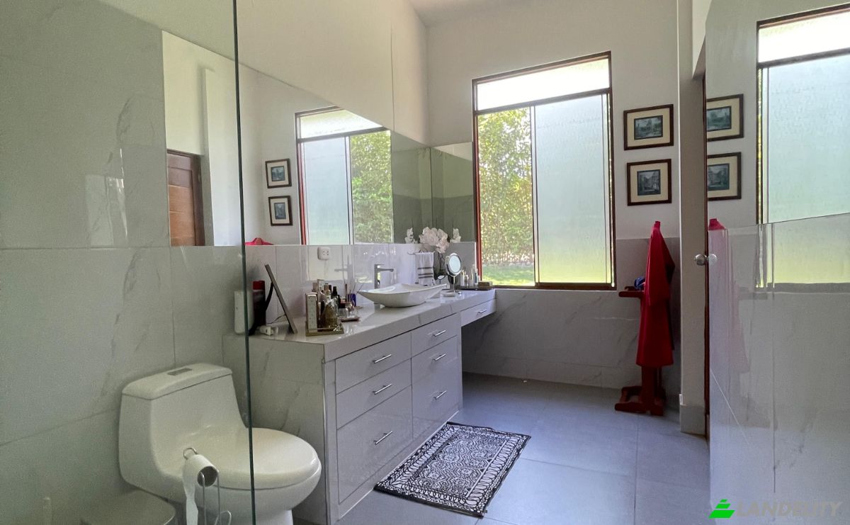 Single Family Home for Sale Jr Los Girasoles, Tarapoto 22200, Tarapoto, San Martin, Peru. Photo 22