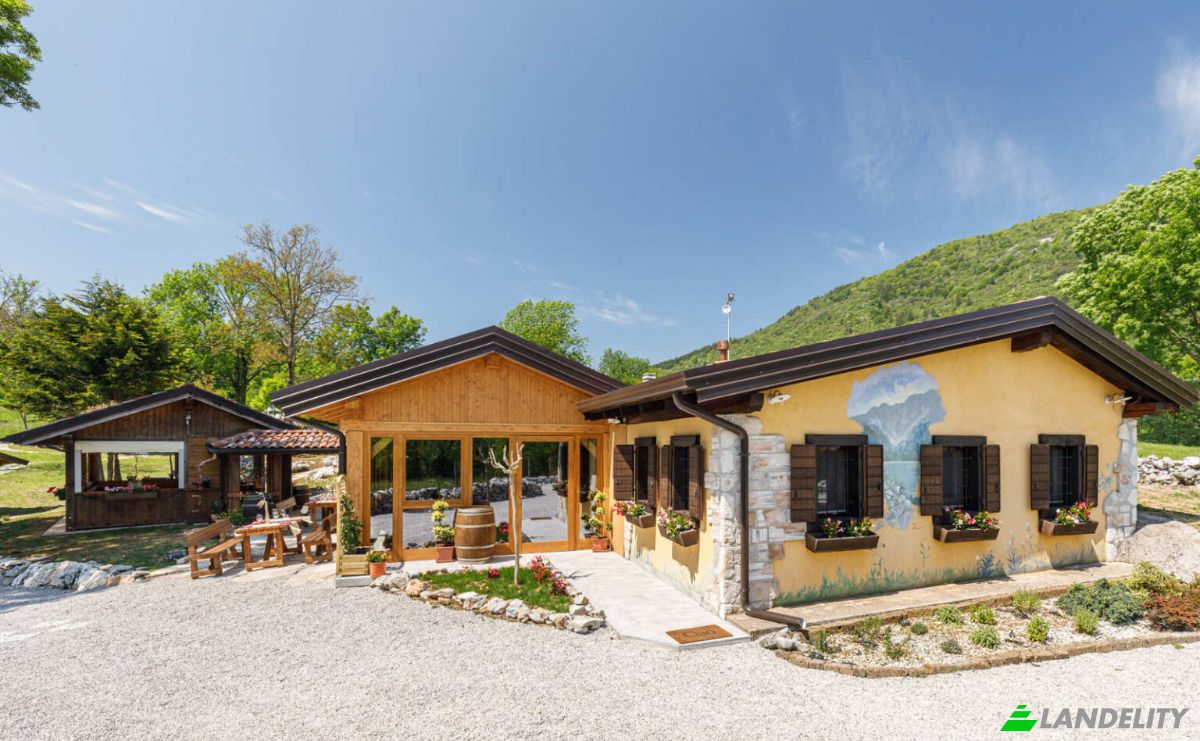 Bedrijf Te koop Strada Senza Nome, 33090 Vito dAsio PN, Vito dAsio, Province of Pordenone, Friuli-Venezia Giulia, Italy. Foto 1