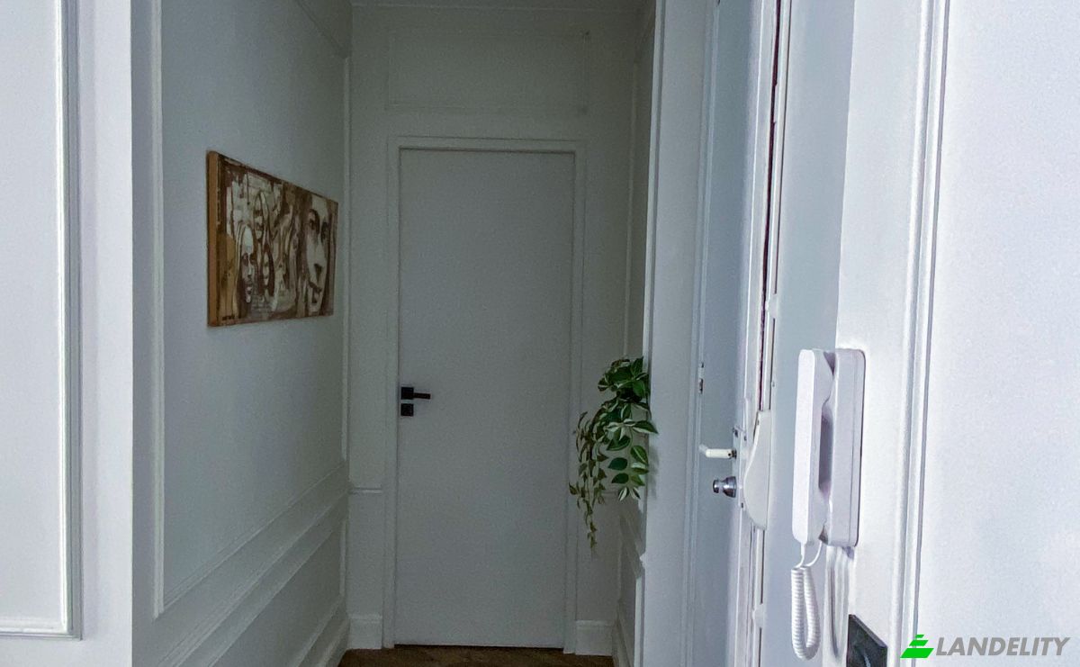 Apartment for Sale 13 Rue Barbaroux, 13001 Marseille, Marseille, Bouches-du-Rhone, Provence-Alpes-Cote dAzur, France. Photo 8
