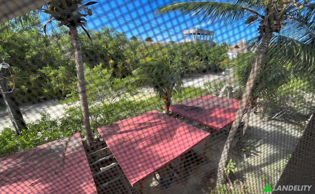 Single Family Home for Sale C P Kuka 27, 77310 Holbox, Holbox, Lazaro Cardenas Municipality, Quintana Roo, Mexico. Photo 2