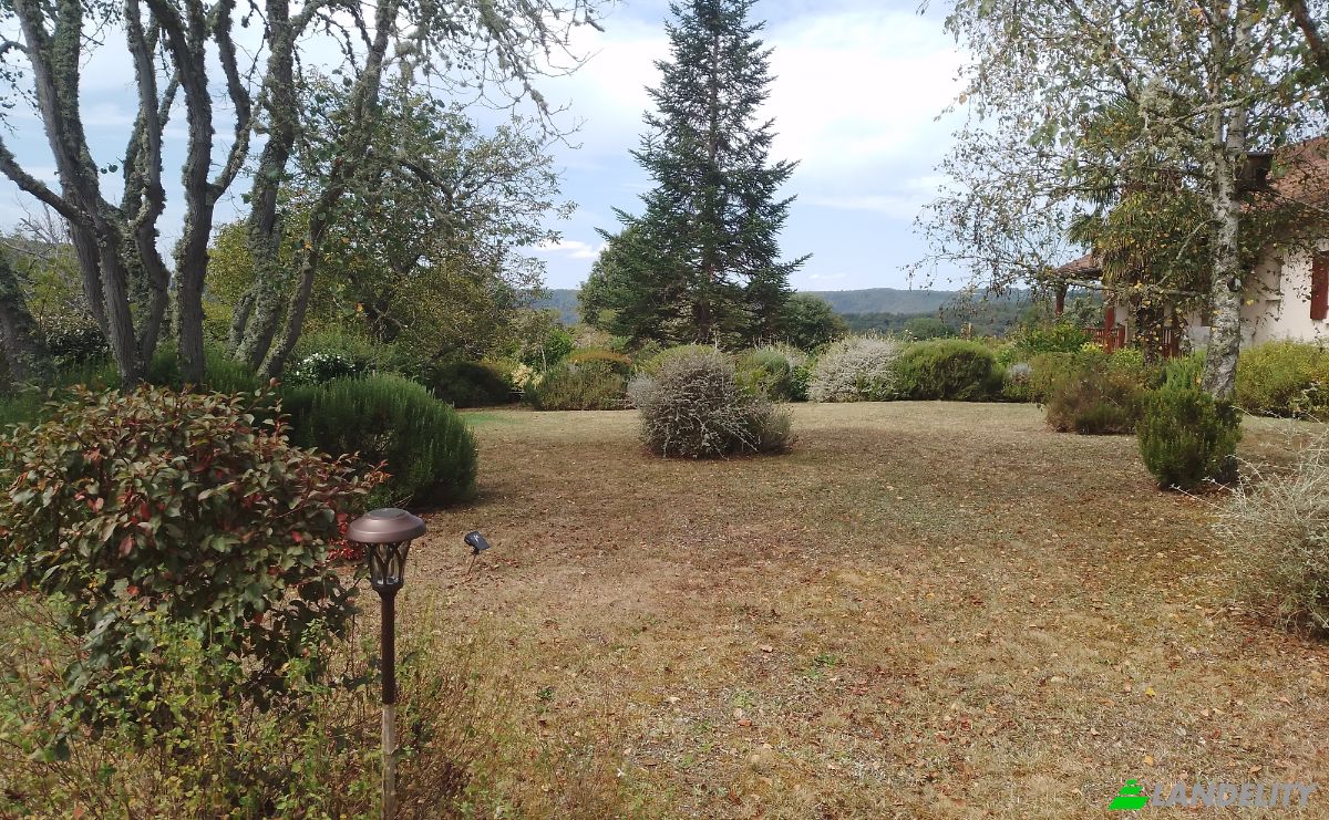 Villa for Sale 2425 Rte de la Vezere, 24290 Sergeac, Sergeac, Dordogne, Nouvelle-Aquitaine, France. Photo 3