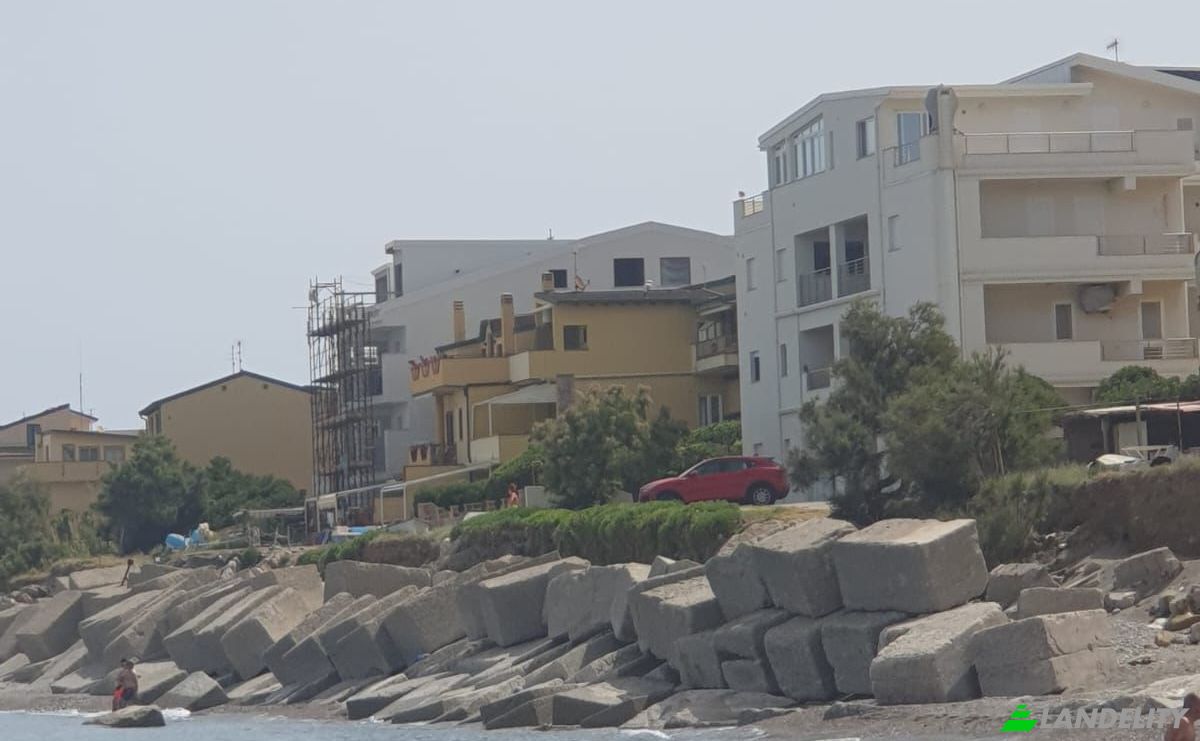 Apartment for Sale Via Trazzera Marina, 338, 98071 Capo dOrlando ME, Capo dOrlando, Metropolitan City of Messina, Sicily, Italy. Photo 5
