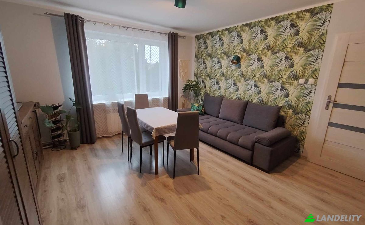 Villa for Sale Lwowska 121, 42-202 Czestochowa, Czestochowa, Silesian Voivodeship, Poland. Photo 1