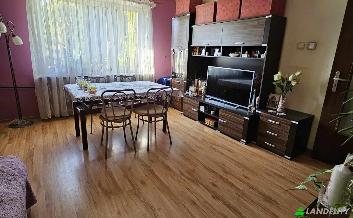Villa for Sale Lwowska 121, 42-202 Czestochowa, Czestochowa, Silesian Voivodeship, Poland. Photo 5