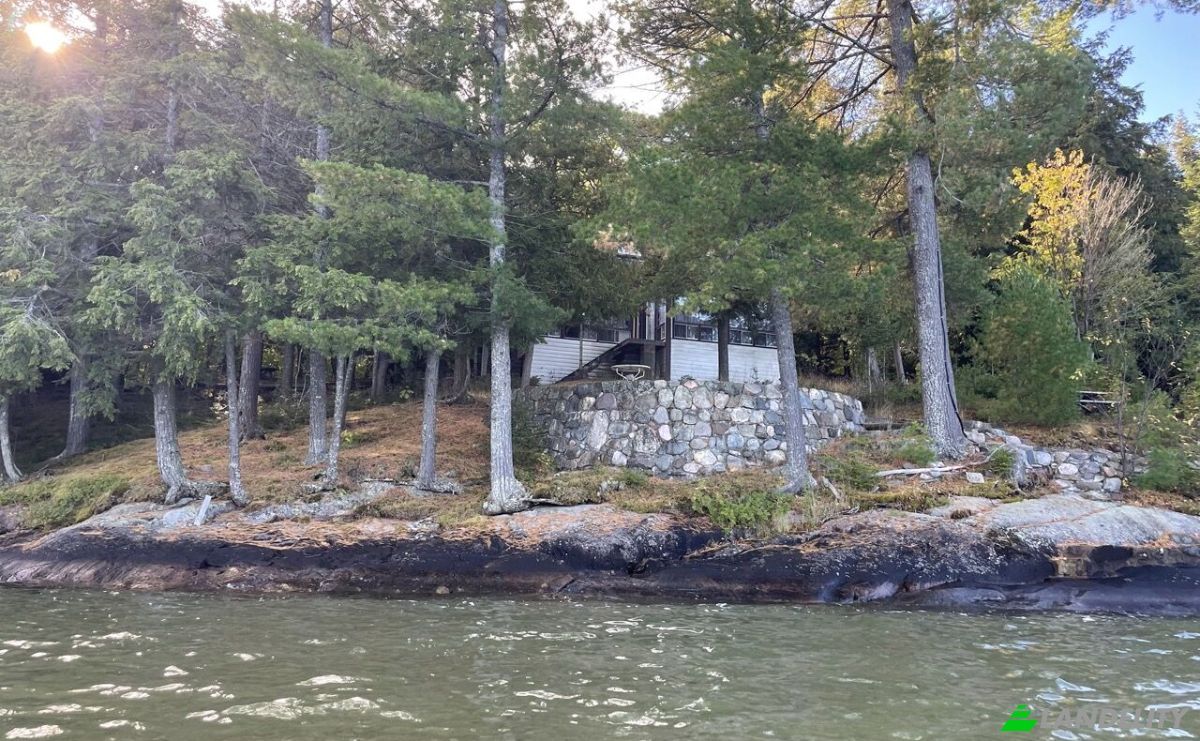 Single Family Home for Sale 16288 Trans-Canada Hwy, Huron Shores, ON P0R 1H0, Iron Bridge, Algoma District, Ontario, Canada. Photo 3