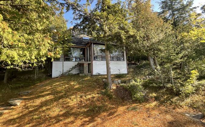 Single Family Home for Sale 16288 Trans-Canada Hwy. Photo#4
