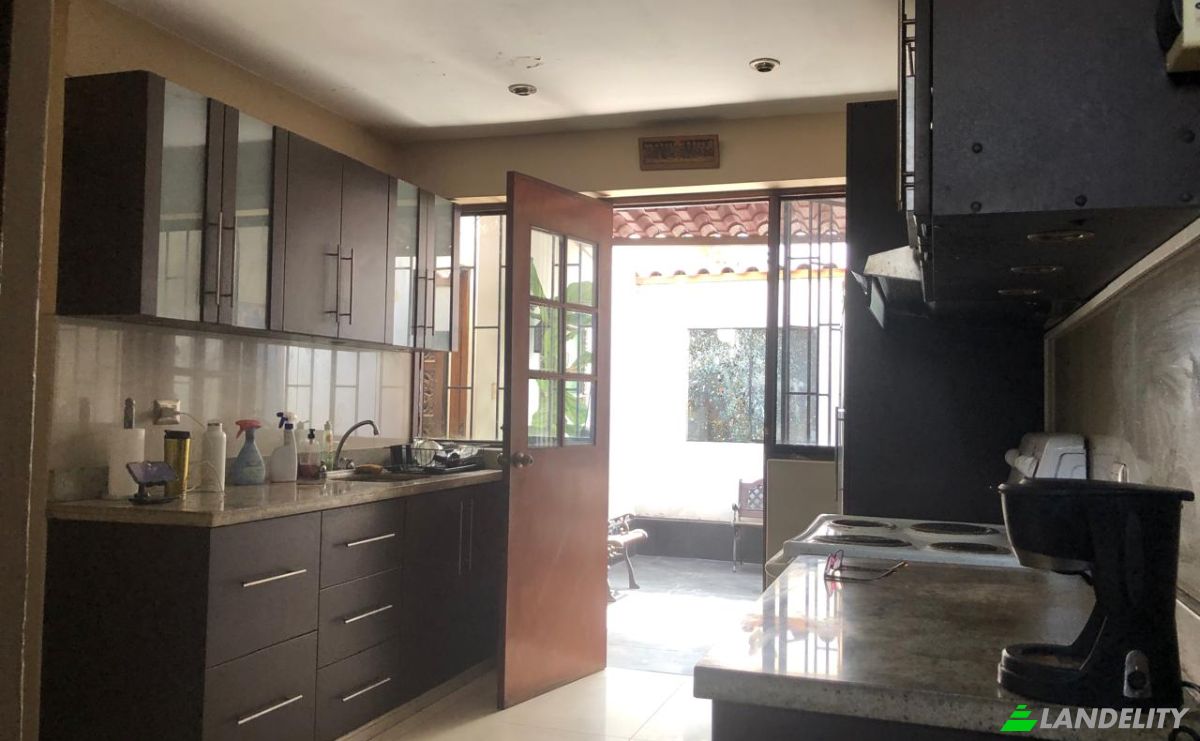 Single Family Home for Sale Cap E Gutierrez Rondon 130, Miraflores 15048, Miraflores, Lima Province, Peru. Photo 7