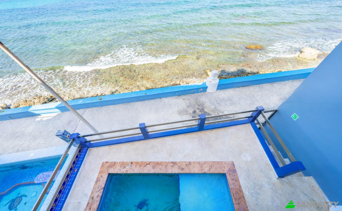 Villa for Sale Av Juarez 12a, Aeropuerto, 77400 Isla Mujeres, Isla Mujeres, Quintana Roo, Mexico. Photo 5