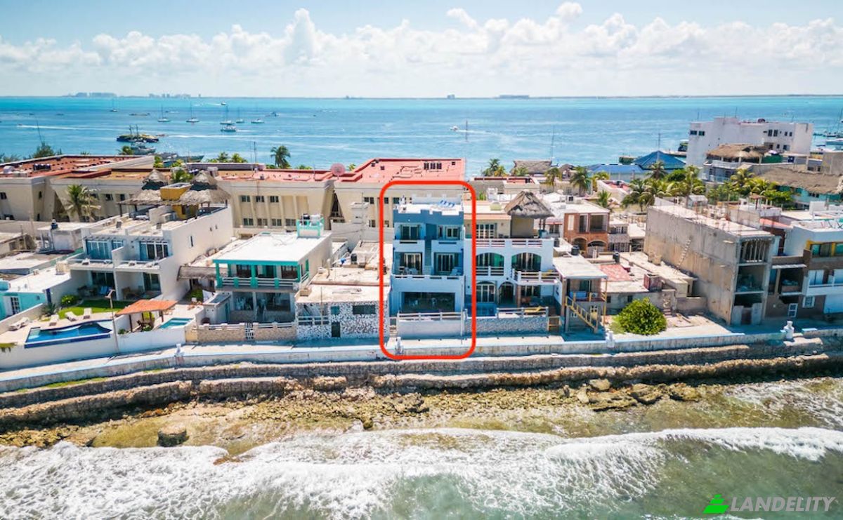 Villa for Sale Av Juarez 12a, Aeropuerto, 77400 Isla Mujeres, Isla Mujeres, Quintana Roo, Mexico. Photo 1