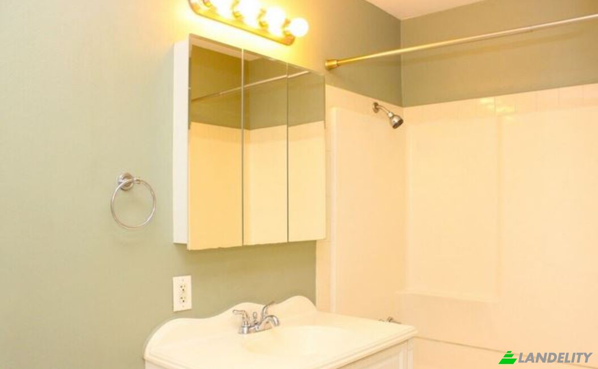 Single Family Home for Sale 5927 Bark St, San Diego, San Diego County, California, United States, CA 92105, USA. Photo 6