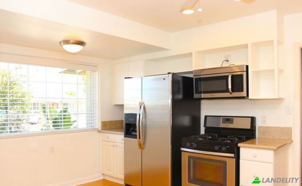 Single Family Home for Sale 5927 Bark St, San Diego, San Diego County, California, United States, CA 92105, USA. Photo 8