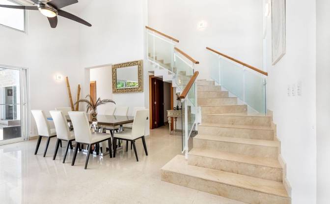 Villa for Sale Calle Las Brisas 461. Photo#3