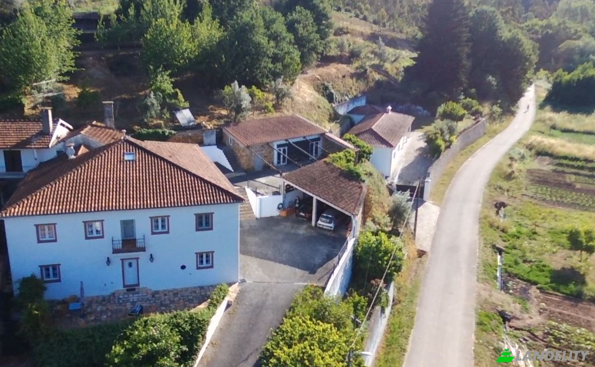 Mansion for Sale R Principal 7, 3450 Cortegaca, Cortegaca, Mortagua, Viseu District, Portugal. Photo 1