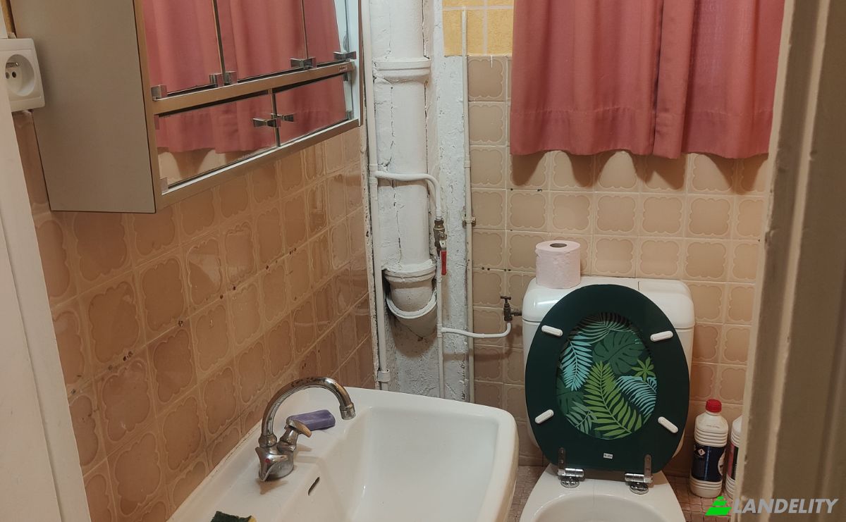 Apartment for Sale 32 Av du Dr Arnold Netter, 75012 Paris, Paris, Ile-de-France, France. Photo 6