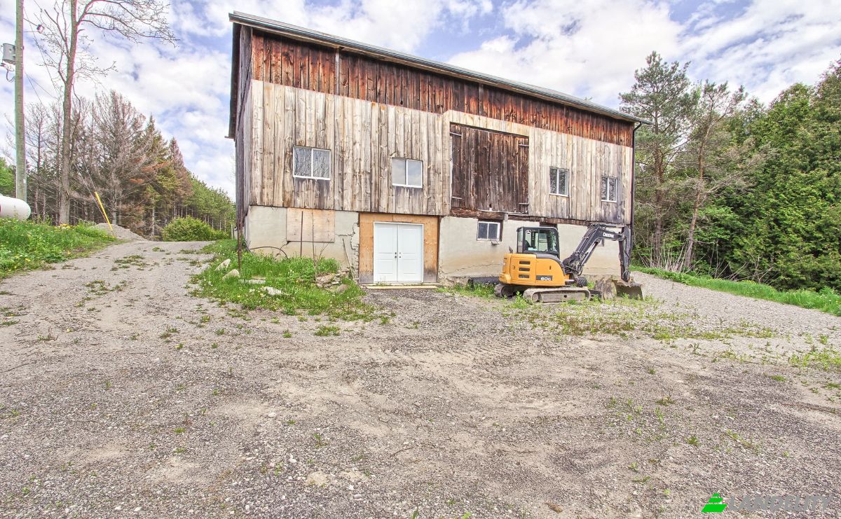 Casa unifamiliare in vendita 2701 14 Line, Gilford, ON L0L 1R0, Innisfil, Simcoe County, Ontario, Canada. Foto 26