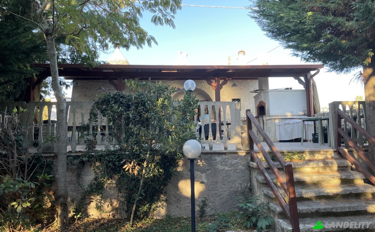 Villa for Sale SP60, 74015 Martina Franca TA, Martina Franca, Province of Taranto, Apulia, Italy. Photo 2