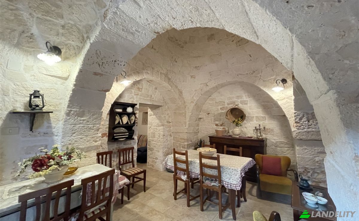 Villa for Sale SP60, 74015 Martina Franca TA, Martina Franca, Province of Taranto, Apulia, Italy. Photo 4
