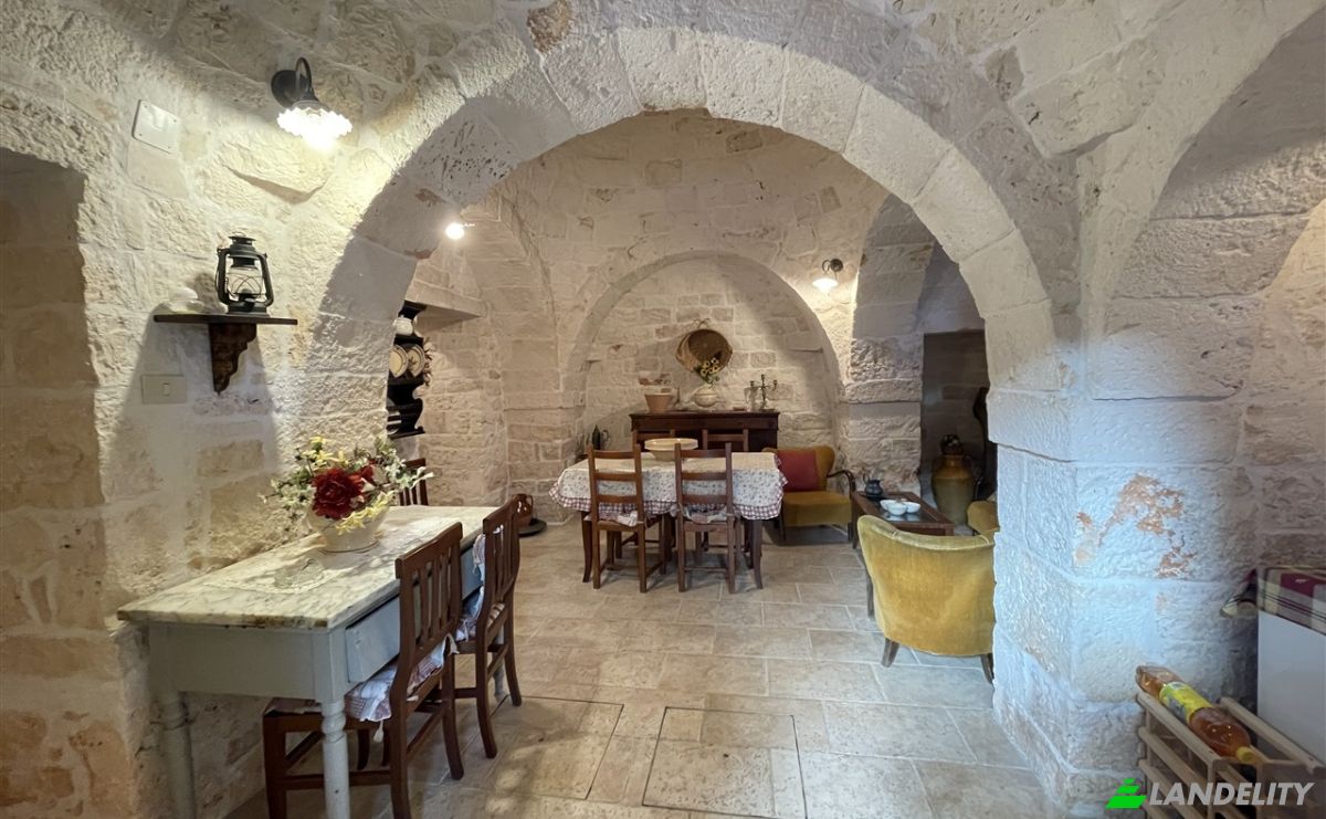 Villa for Sale SP60, 74015 Martina Franca TA, Martina Franca, Province of Taranto, Apulia, Italy. Photo 6